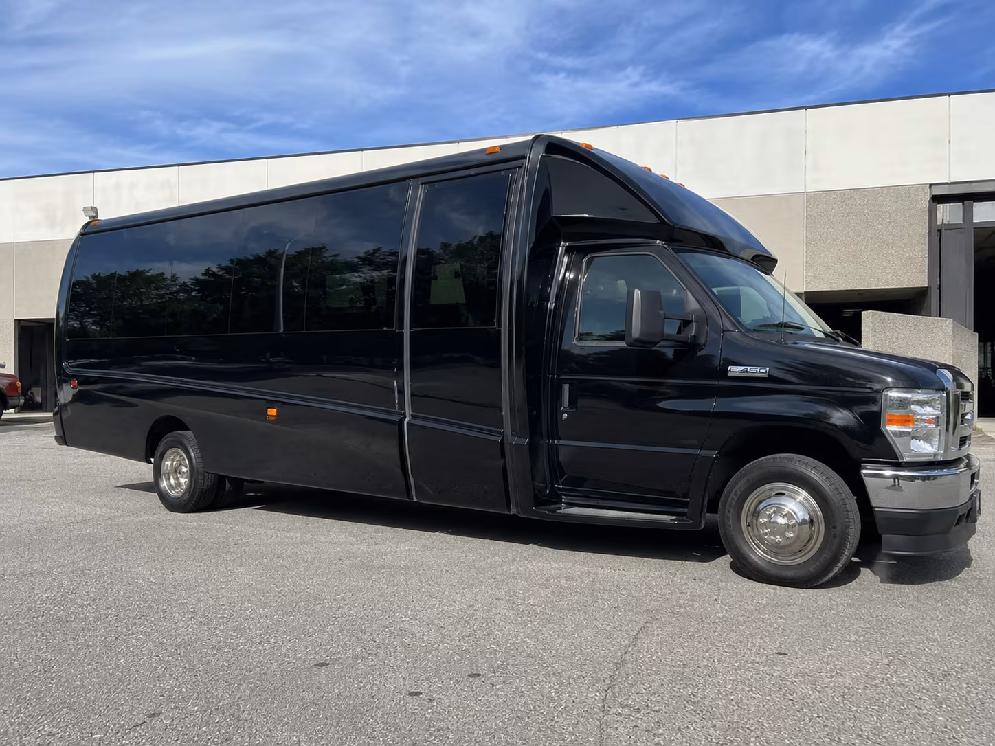 concord airport shuttle bus rentals for private groups
